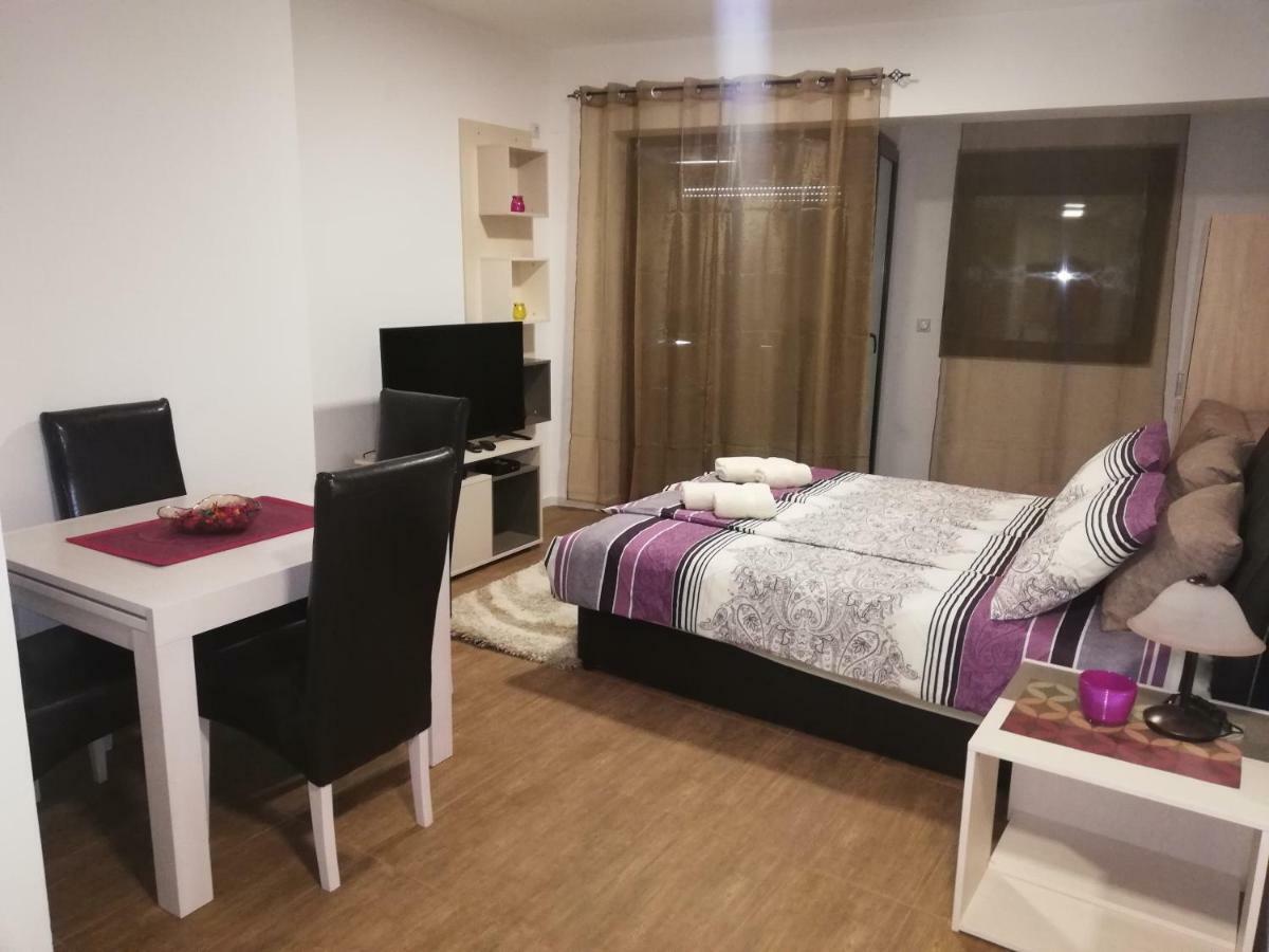 Laguna Apartman 2 Ni Εξωτερικό φωτογραφία